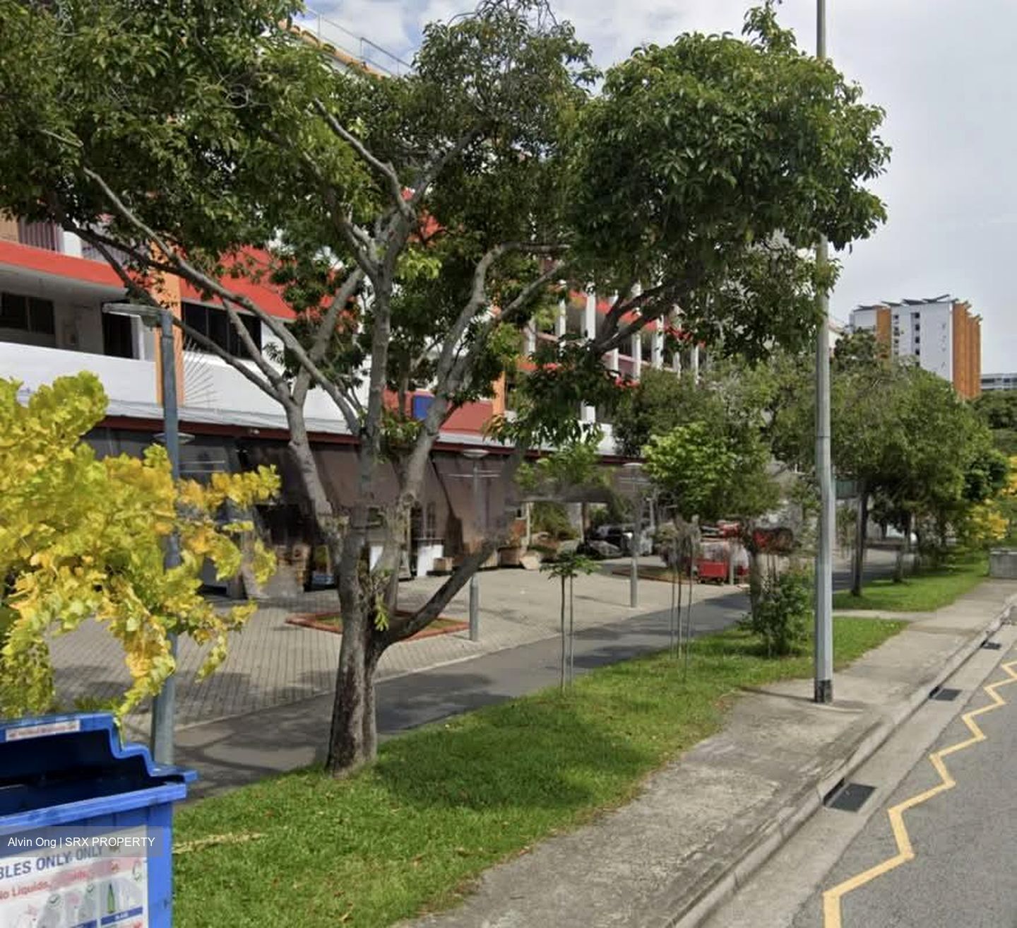 Tampines Street 81 (D18), Retail #558058501